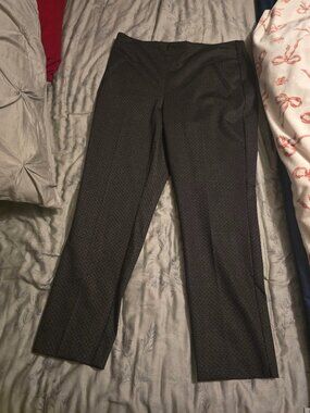 Chico's fabulously slimming gray and burgandy  size1.5, which is a 10-12